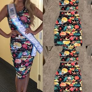 Super cute tropical 2 piece set!